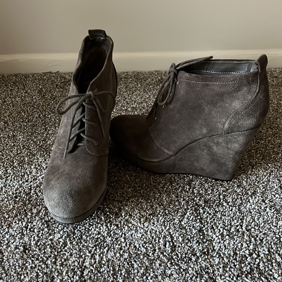 JESSICA SIMPSON ~STLYE CATCHER These beautiful Tile Grey Oiled 🔘 SUEDE Sz 11/41 - Picture 5 of 9